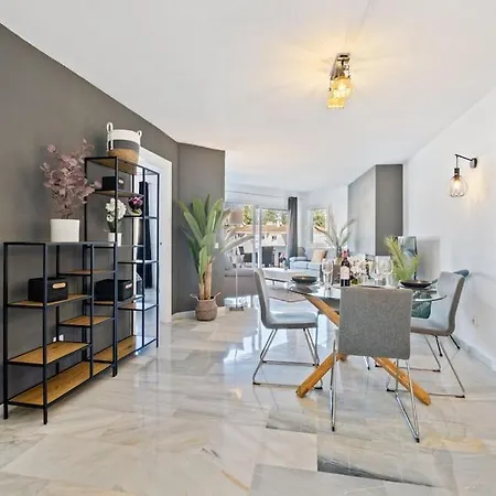 Amplio Piso En Mijas Golf Daire